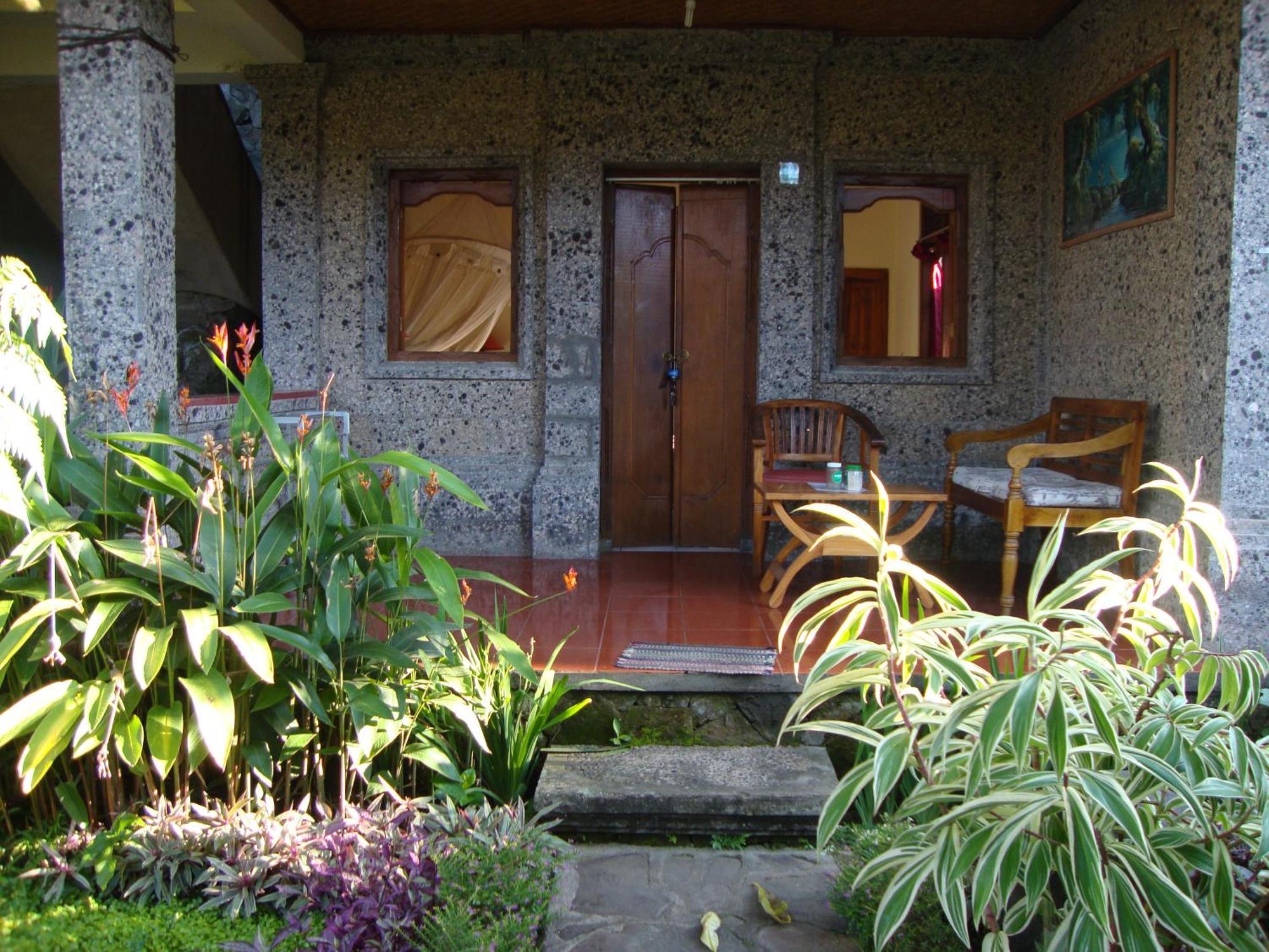 Gusti Home Stay Ubud Habitación foto